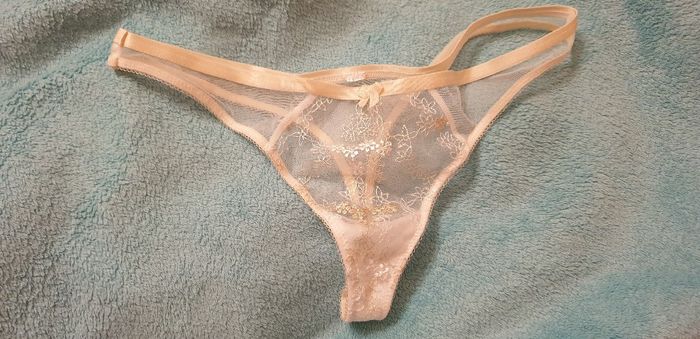 Bata, camisón, lencería de novia... - 3