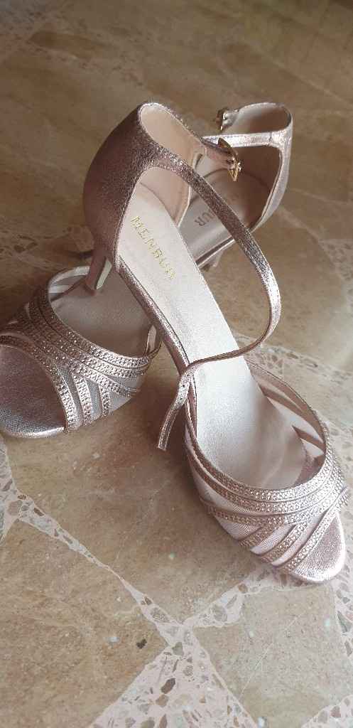 Los zapatos: ¿Blancos o de color? - 1