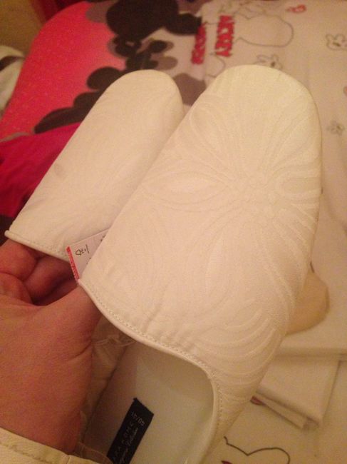 Zapatillas blancas para la bata! - 3