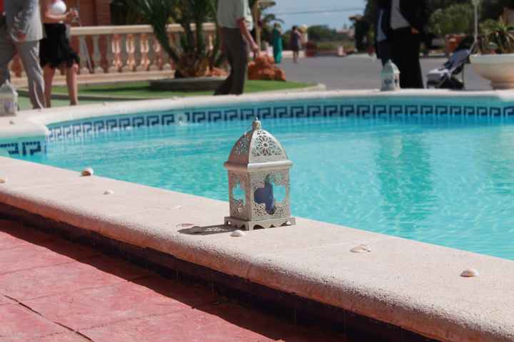 Farolillos piscina