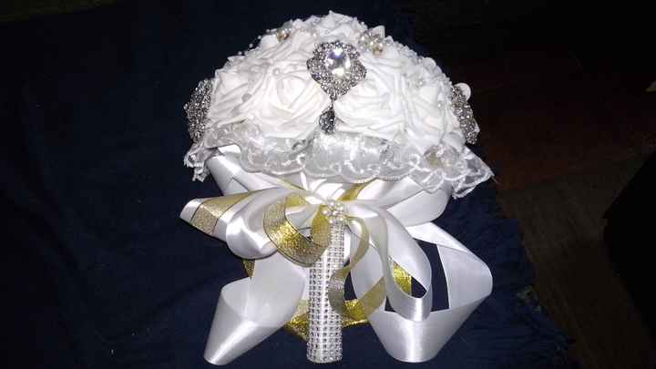 Ramo vintage con broches - 1