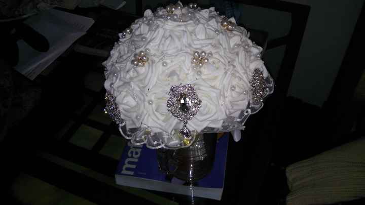 Ramo vintage con broches - 2