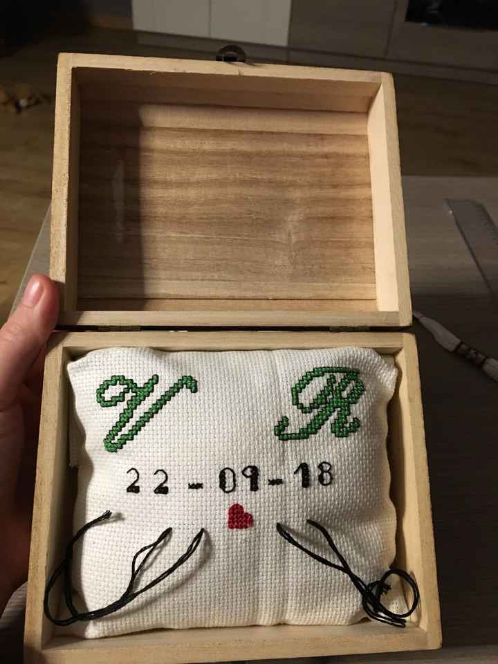 Otra cosita terminada! Mi porta alianzas!! - 1