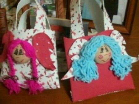 bolsitos de goma eva para las nenitas 