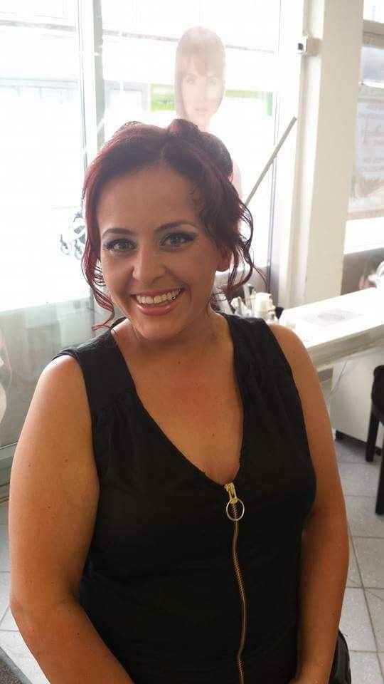 Cual maquillaje y color de pelo os gusta más? ?? - 3