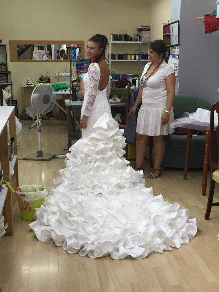 Que peinado o velo o mantilla me recomiendas con mi vestido??? - 1