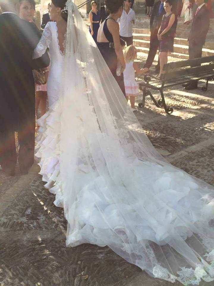Que peinado o velo o mantilla me recomiendas con mi vestido??? - 1