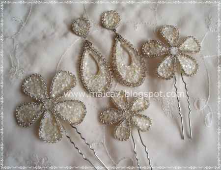 Duda con horquillas y peinado - 1