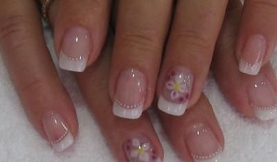 Ideas de uñas para novia