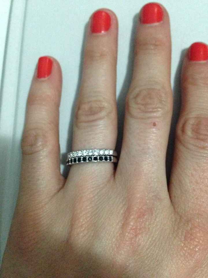 Pongamos todas nuestro anillo de compromiso - 1