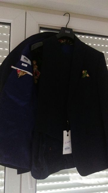 Mi chico ya tiene su traje!!!! - 2