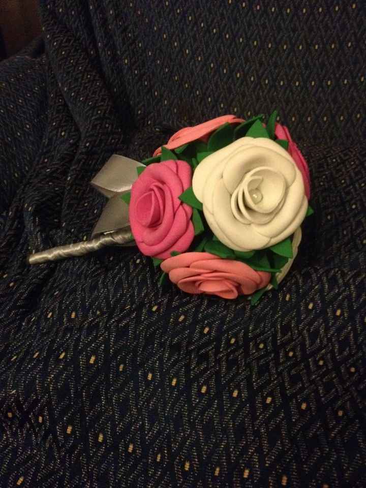 Tutorial ramo de rosas de goma eva - 3