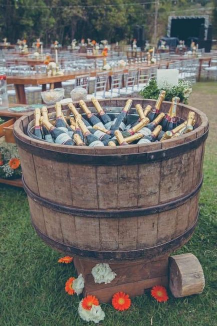 Genialidades para colocar lss bebidas el dia de vuestra boda. 🍾🍺🍷🍸🥃 4