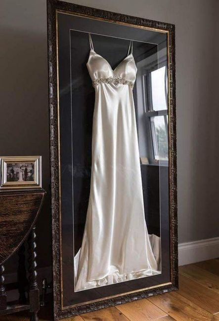 ¿ Guardariais vuestros vestidos de Novia en una vitrina en casa para que los viera todo el mundo ? 4