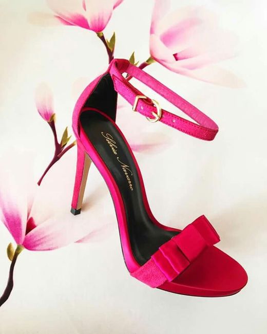 Me estoy volviendo loca buscando estos zapatos - 1