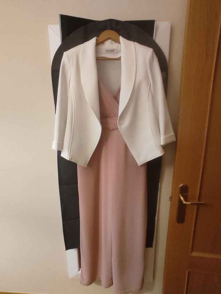 Conjunto madrina de bautizo. - 2
