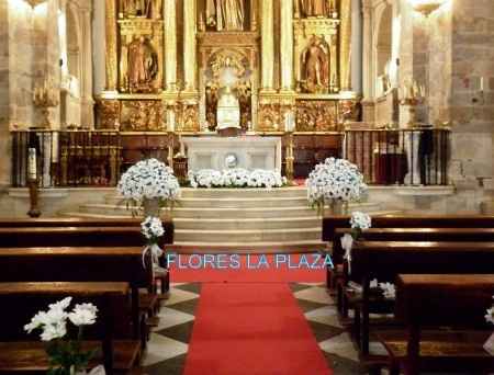 Decoración iglesia margaritas