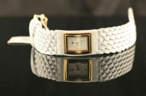 Reloj blanco