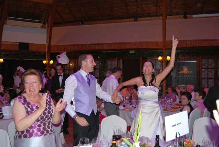 bailando entre plato y plato