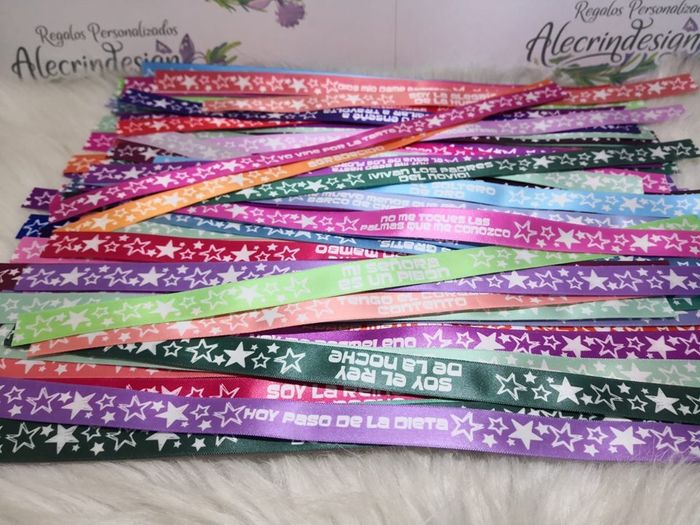 Chapas y pulseras - 1
