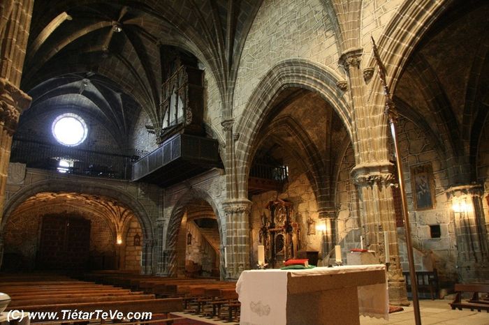 interior de la iglesia