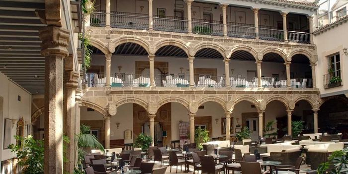 Portico para recepcion