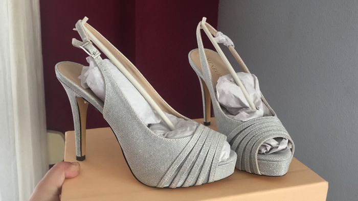 Me enseñais vuestros zapatos ?? - 1