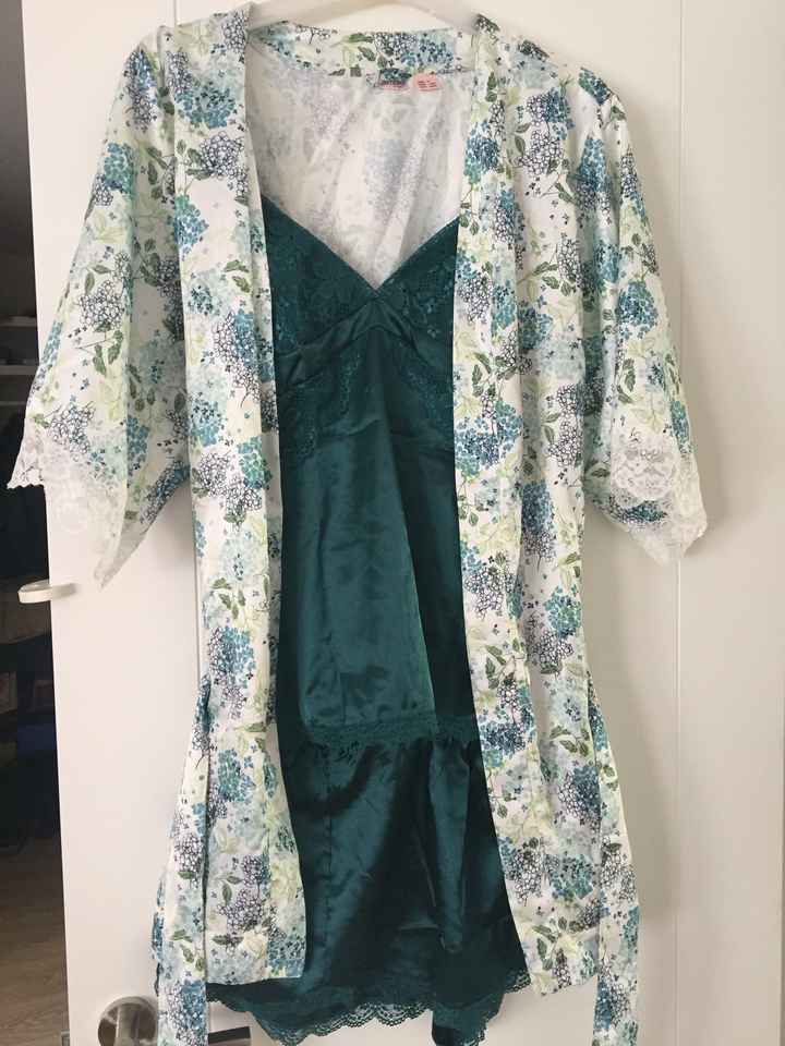 Bata y pijama - 4