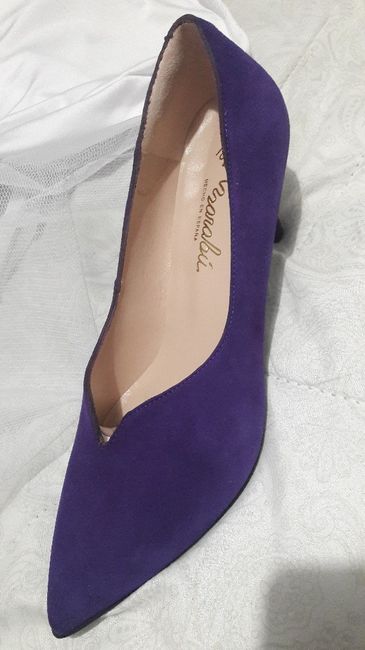 sos Zapatos morados en Valencia - 1