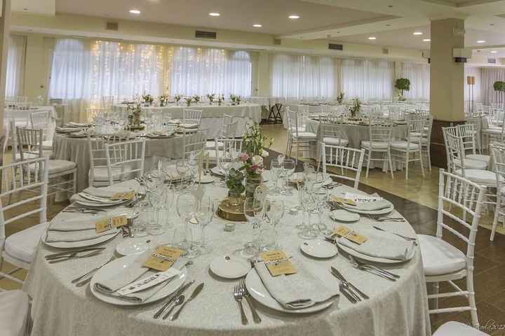 ¿Ideas para "transformar" este salón? =( - 2