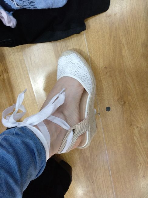 Llevaras un par de zapatos o dos? - 1