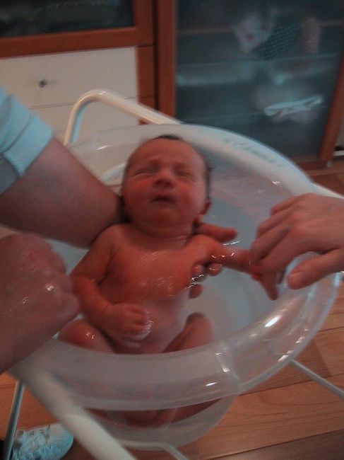 Tummy tub con recién nacido