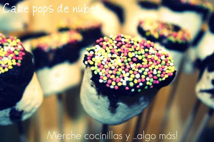 cake pops de nubes para la candy table