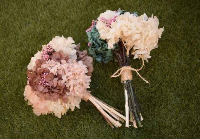 Flores para vestido nude. - 2