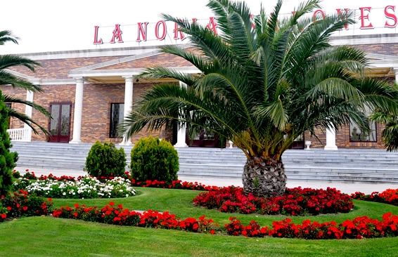 La Noria Salones