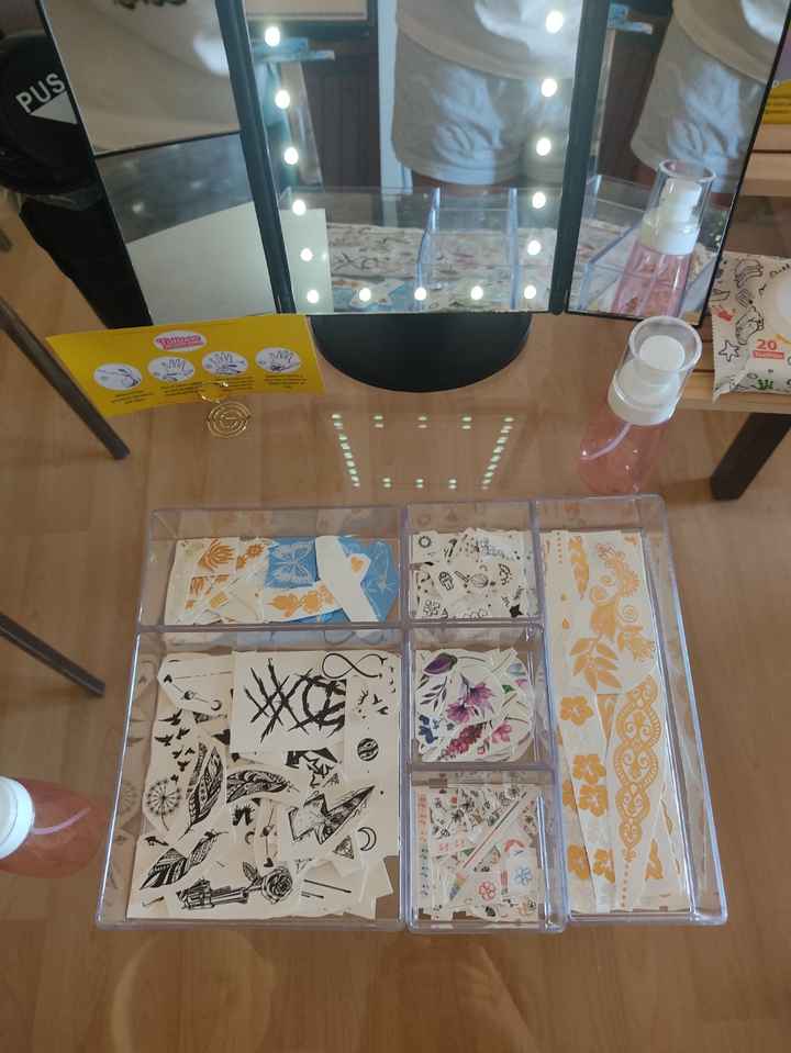 Glitter/tattoo bar terminado! - 3