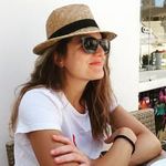 María