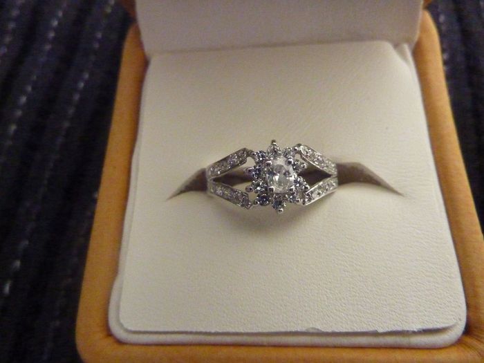 Mi anillo de compromiso