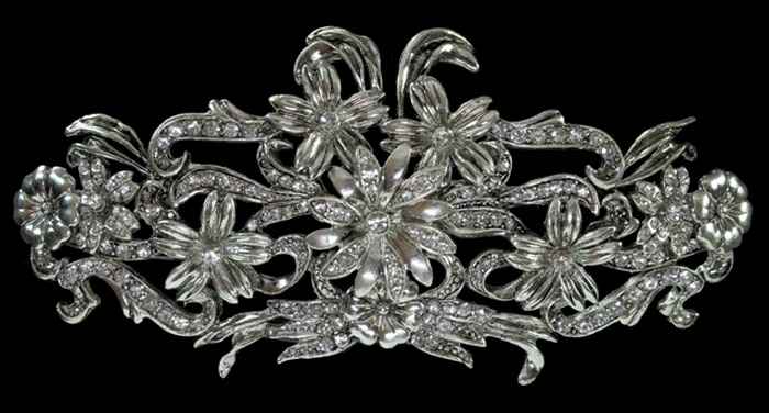 broche