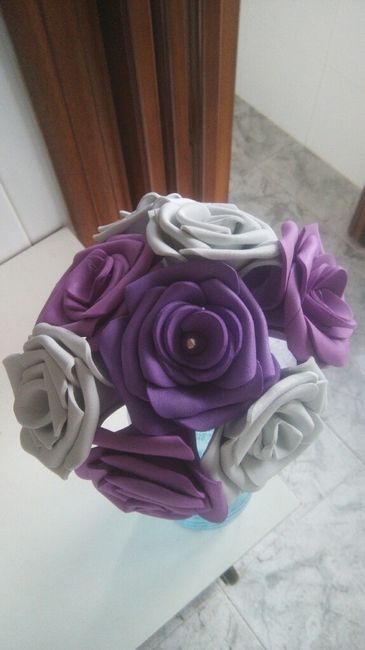 Muchas amigas y 1 ramo - 1