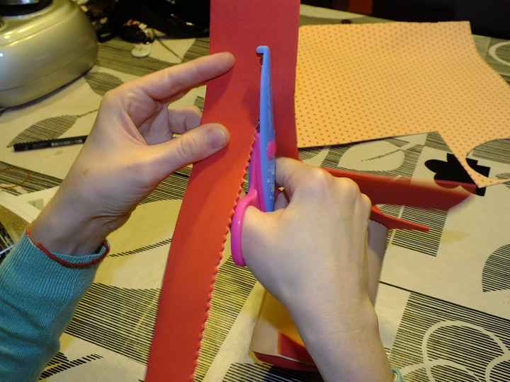 Tutorial cubitos de goma eva para niños - 3