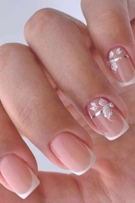 ¡Apuesta por una manicura de novia multicolor! 🌈 3