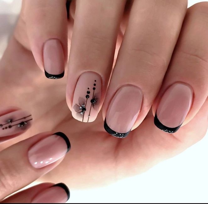 ¿Uñas de novia? 💅 5
