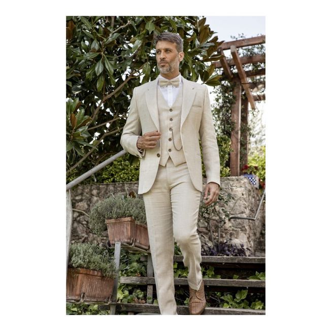 Ayuda para el novio con su traje!! 1