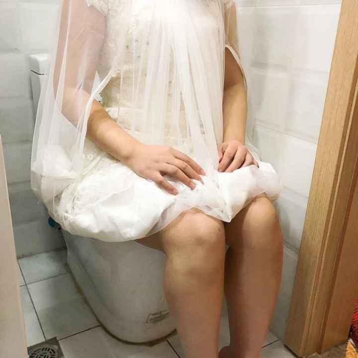 Dilema existencial día B. Lo del baño qué? - 1