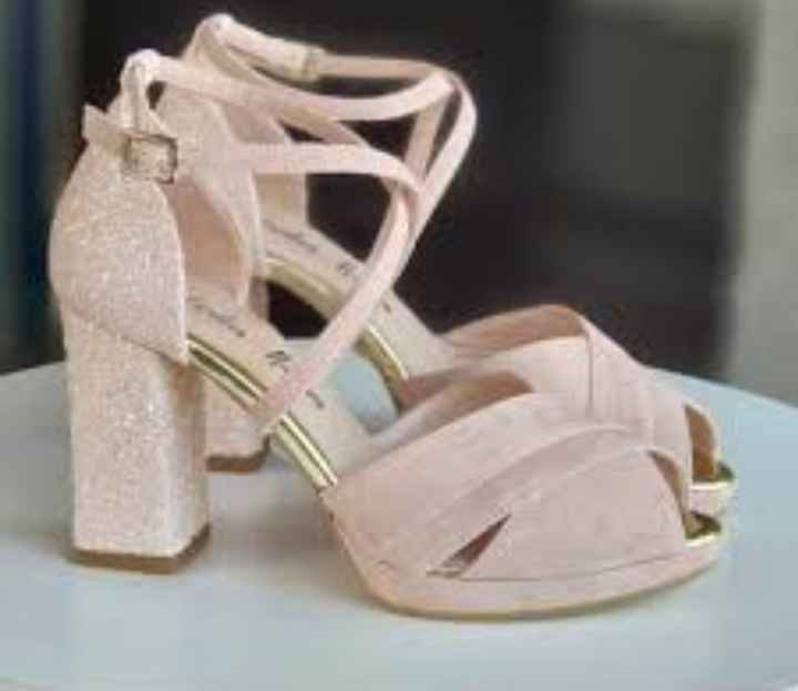 Zapatos altos o bajos? Lencería? - 1