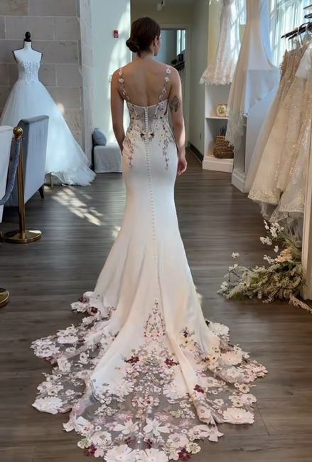 Vestidos de novia con flores de colores, ¿te gustan? 🌸 7