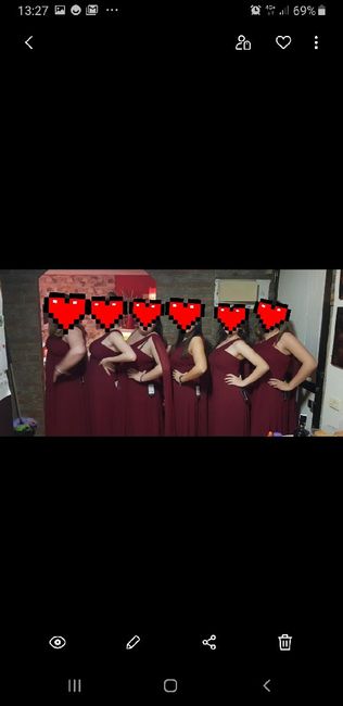 Los vestidos de las damas de honor lo pagamos nosotros o ellas? 2