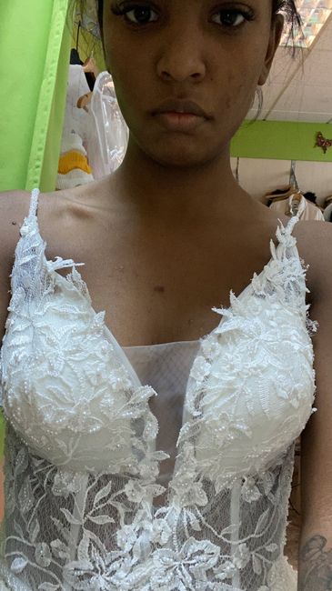 Chicas no Vayáis a la tienda si quiero Novias. En Coslada. Trato pésimo. La vendedora me vendió un v