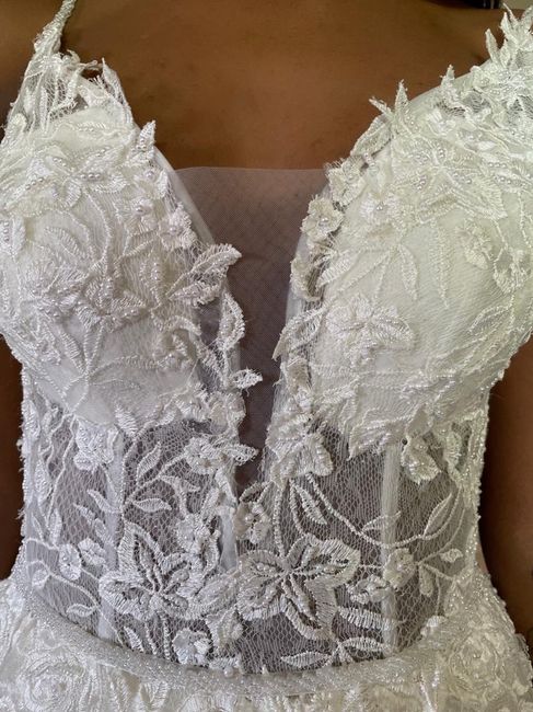 Chicas no Vayáis a la tienda si quiero Novias. En Coslada. Trato pésimo. La vendedora me vendió un v